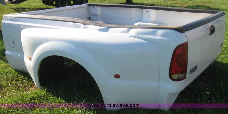 image for item 7231 Pickup bed and rear bumper