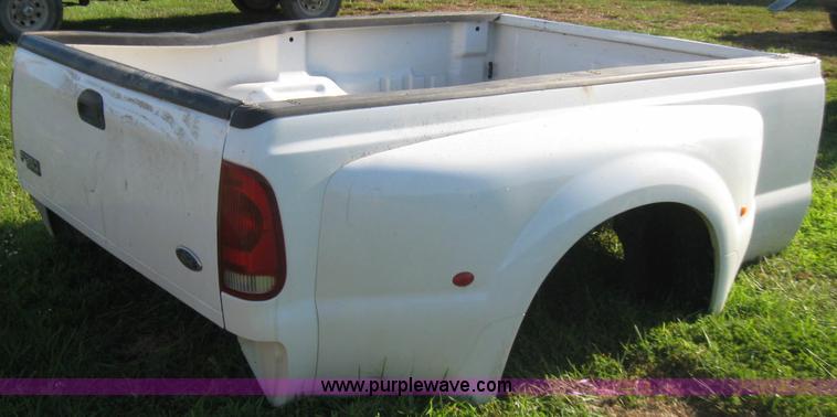 image for item 7231 Pickup bed and rear bumper