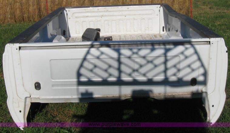 image for item 7231 Pickup bed and rear bumper
