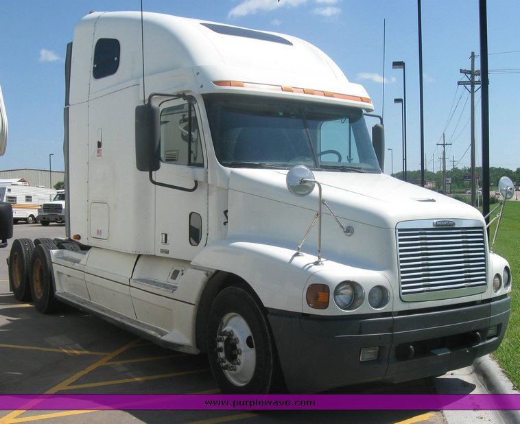 image for item 2149 2000 Freightliner Conventional FLC120 Century Class semi truck