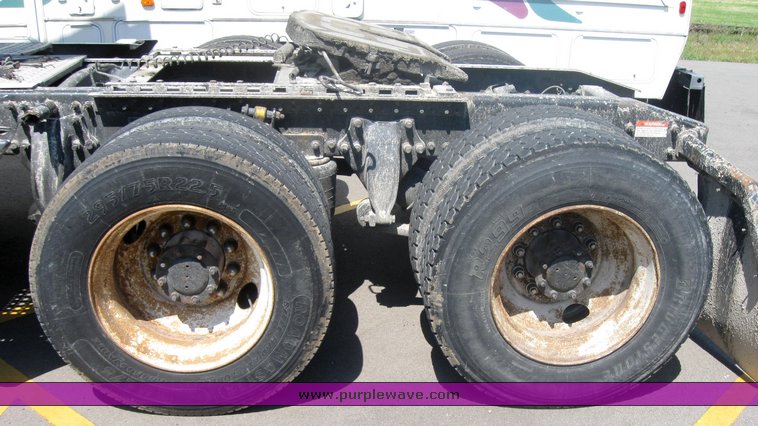 image for item 2149 2000 Freightliner Conventional FLC120 Century Class semi truck