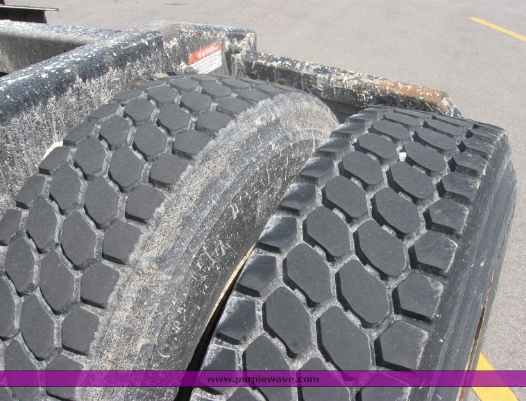 image for item 2149 2000 Freightliner Conventional FLC120 Century Class semi truck