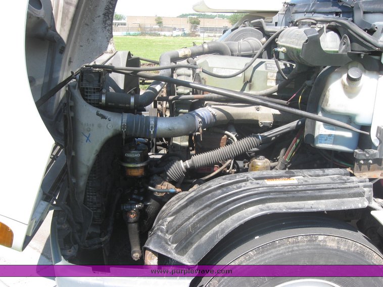 image for item 2149 2000 Freightliner Conventional FLC120 Century Class semi truck