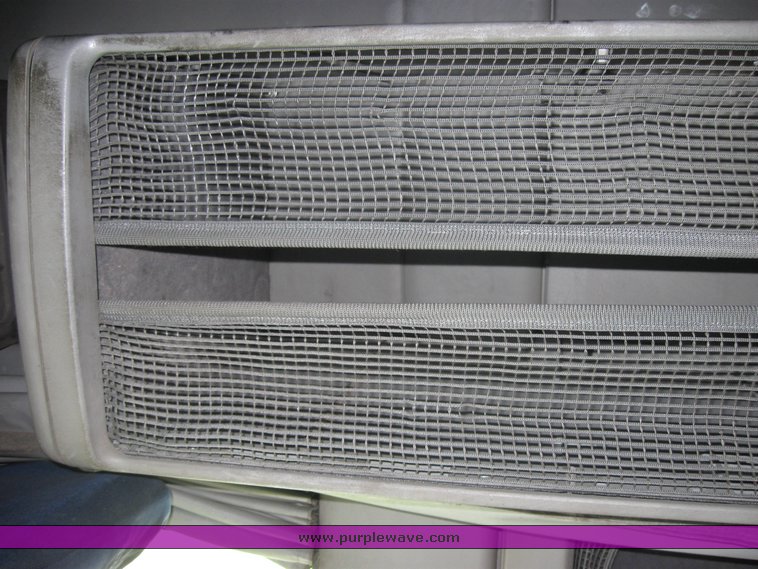 image for item 2149 2000 Freightliner Conventional FLC120 Century Class semi truck