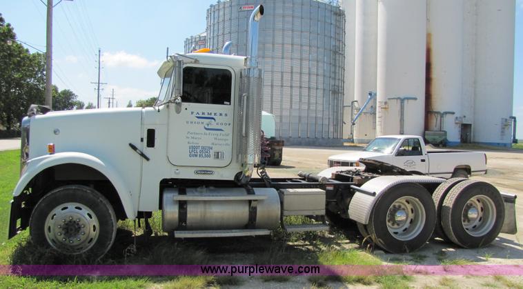 image for item 2287 2004 Freightliner conventional FLD120 semi truck