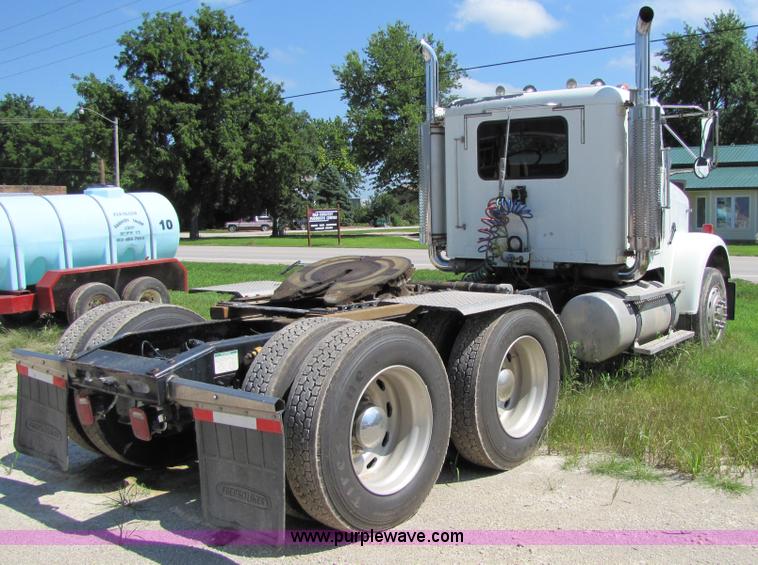 image for item 2287 2004 Freightliner conventional FLD120 semi truck