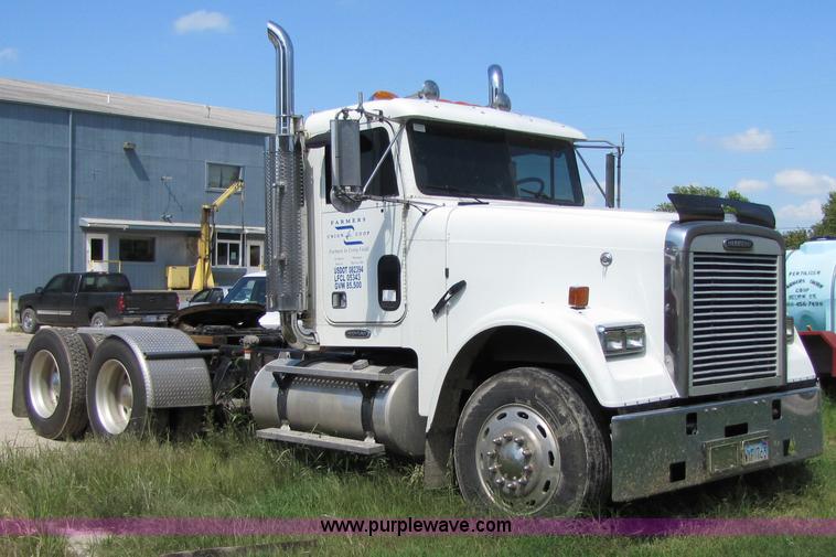 image for item 2287 2004 Freightliner conventional FLD120 semi truck