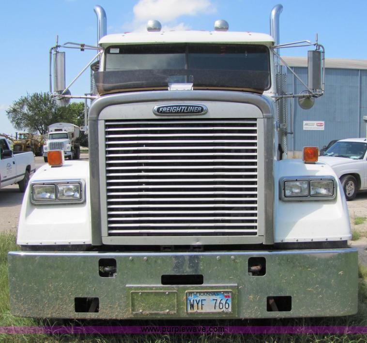 image for item 2287 2004 Freightliner conventional FLD120 semi truck