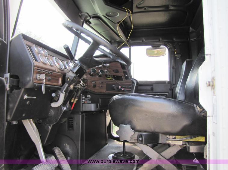 image for item 2287 2004 Freightliner conventional FLD120 semi truck