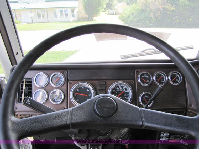 image for item 2287 2004 Freightliner conventional FLD120 semi truck