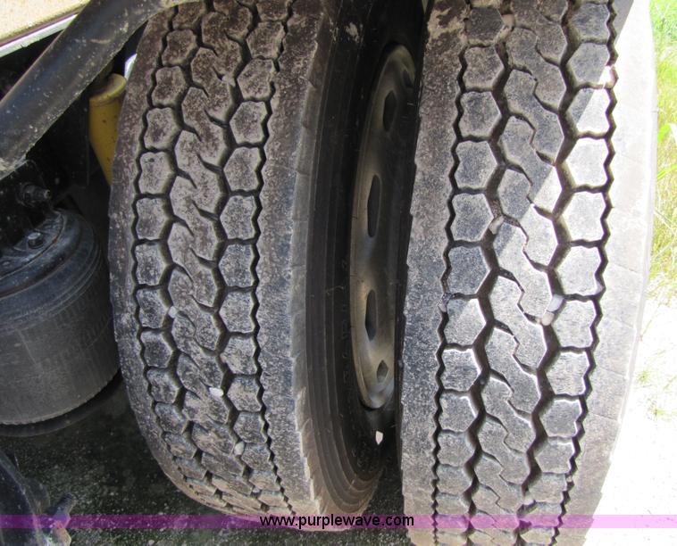 image for item 2287 2004 Freightliner conventional FLD120 semi truck