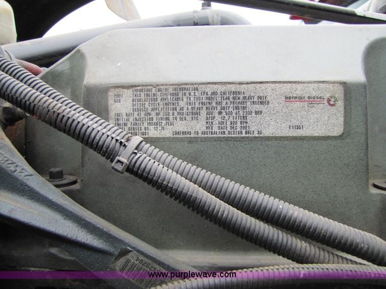 image for item 8002 2002 Freightliner Conventional FLD120 semi truck