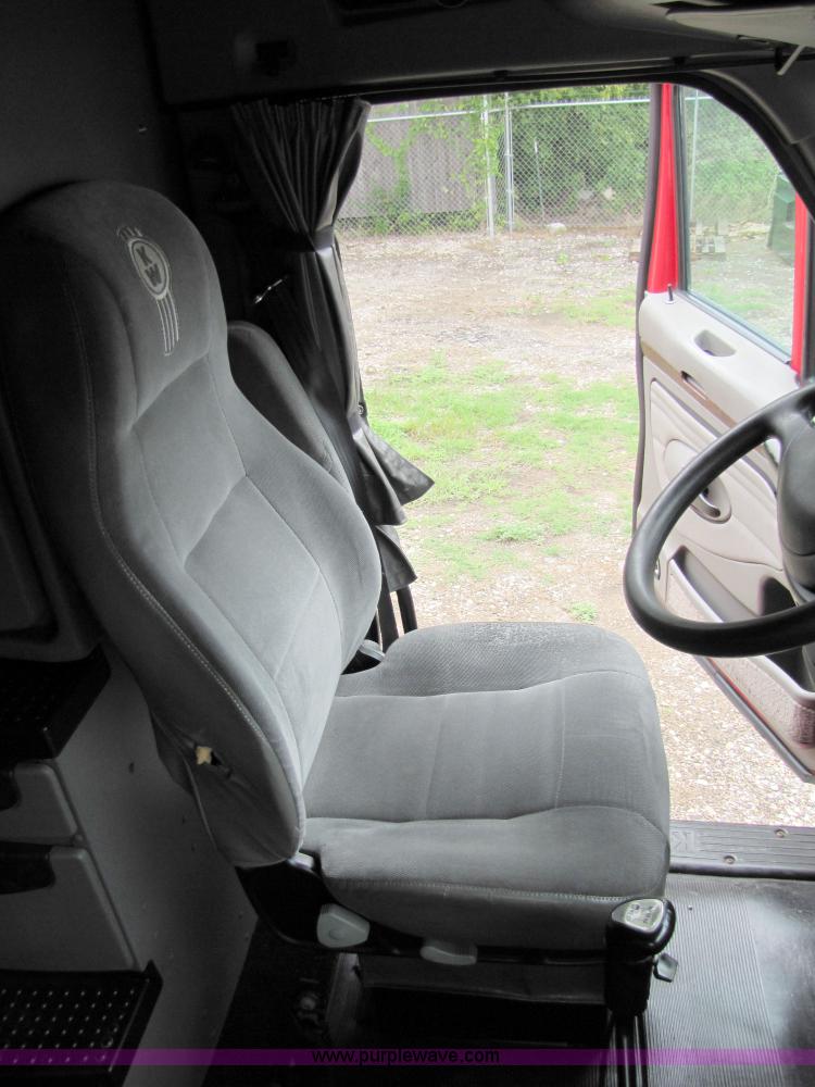 image for item 8003 2002 Kenworth T2000 semi truck