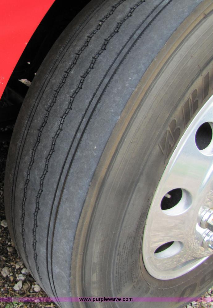 image for item 8003 2002 Kenworth T2000 semi truck