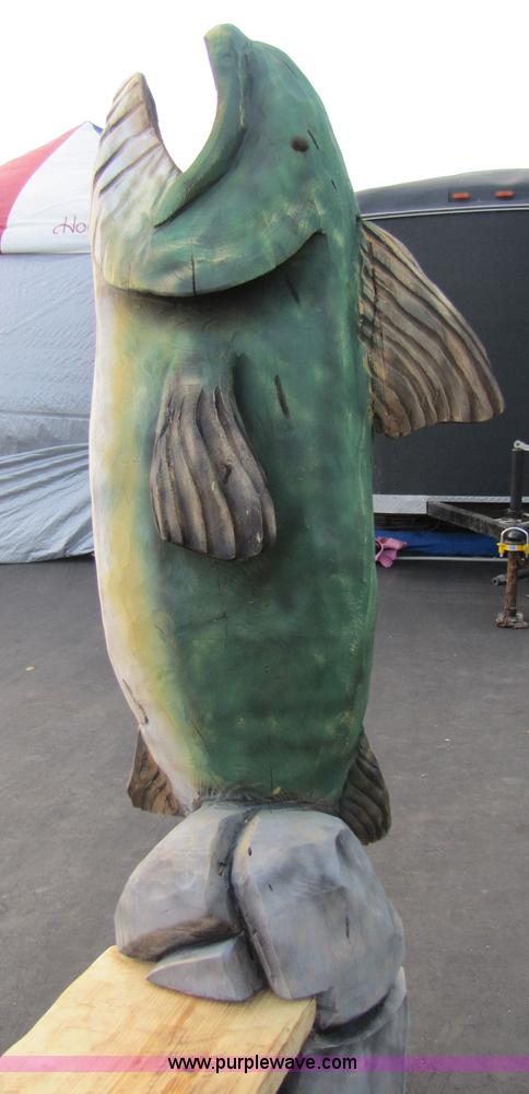 image for item 1000 Fish and bear bench chainsaw art carving