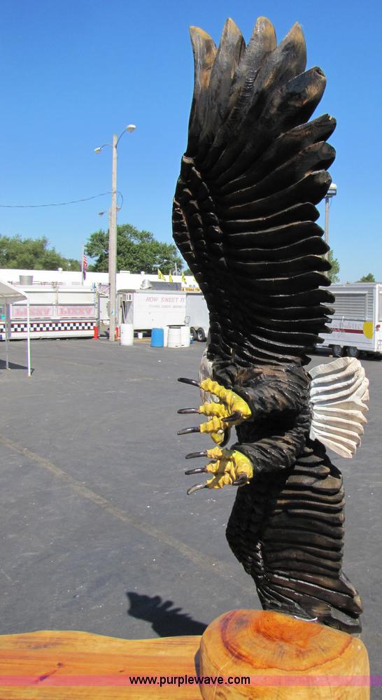 image for item 7184 Soaring Bald Eagle bench chainsaw art carving