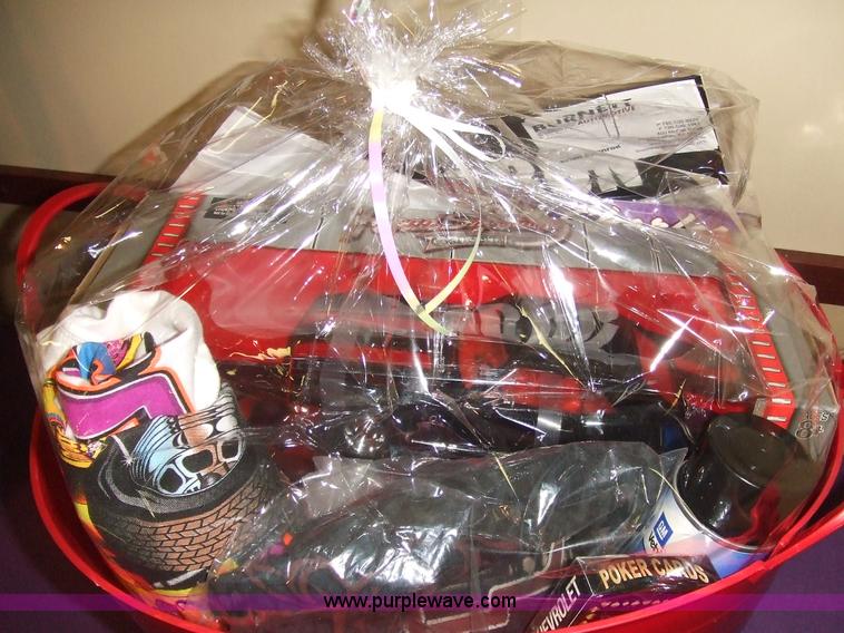 image for item 1213 "Man basket & cool car stuff"