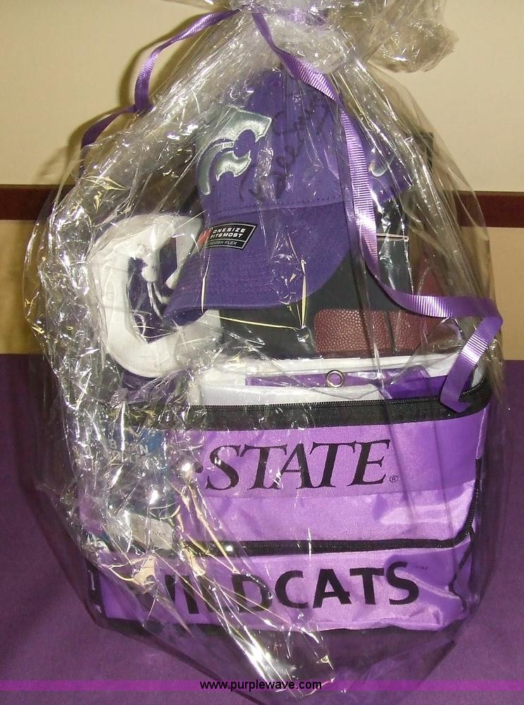 image for item 1219 "The Ultimate K-State Fan"