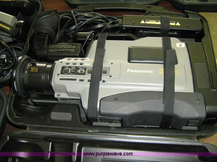 image for item 1005 (6) Panasonic VHS movie cameras with cases