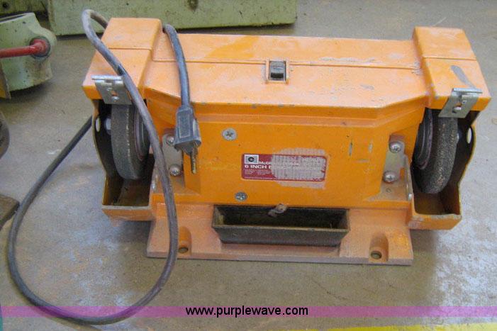 image for item 1017 Assorted tools