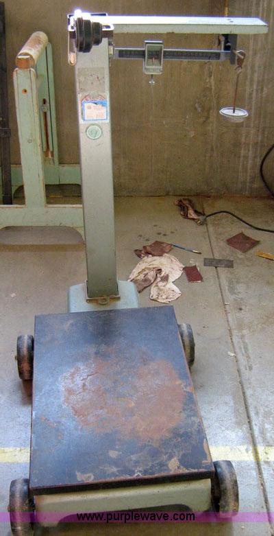 image for item 1019 Detecto scale