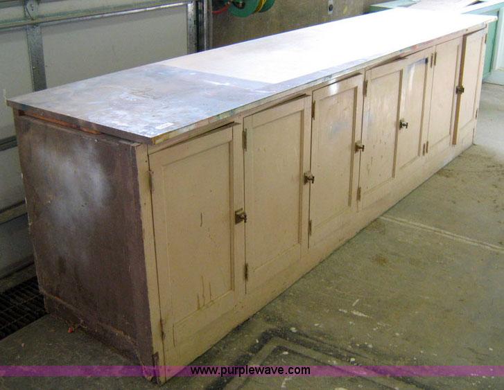 image for item 1030 Shop bench/tool cabinet