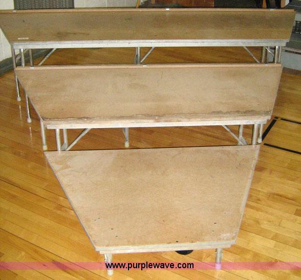 image for item 1033 (18) risers