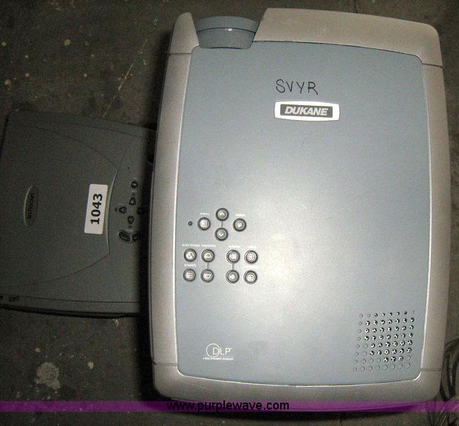 image for item 1043 (9) assorted non-operating projectors