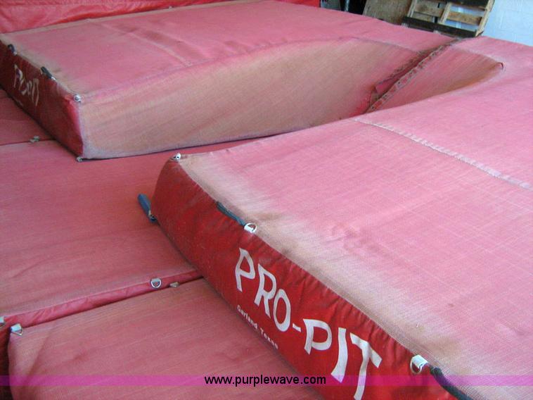 image for item 1051 Five section Pro-Pit pole vault pit