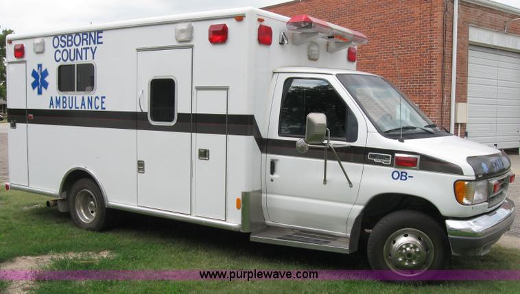 image for item 2017 1996 Ford E350 ambulance