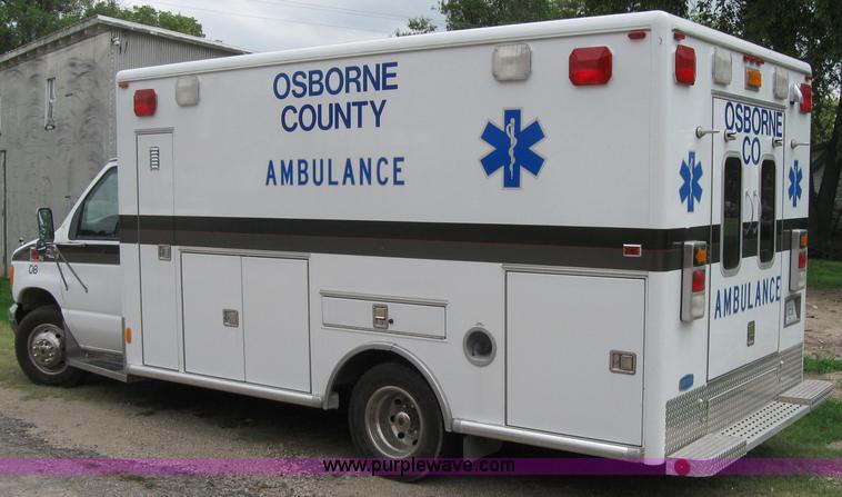 image for item 2017 1996 Ford E350 ambulance