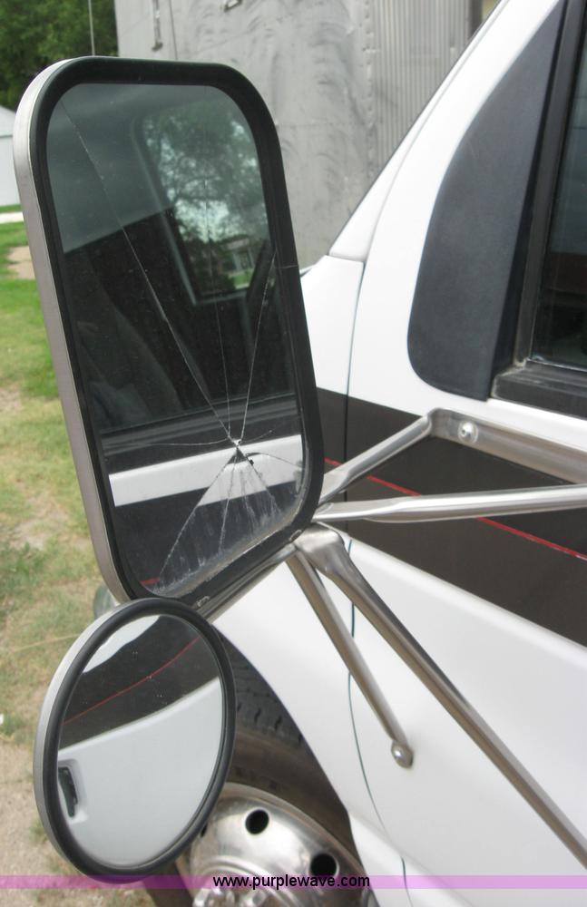 image for item 2017 1996 Ford E350 ambulance