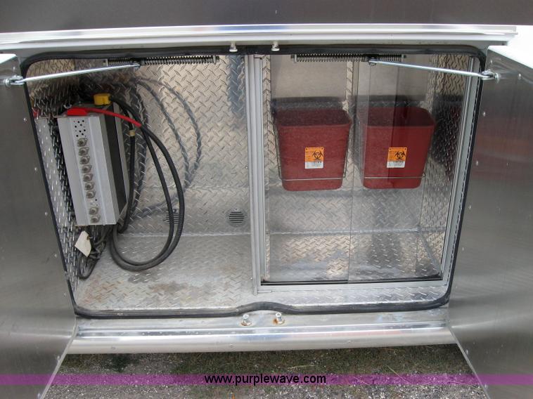 image for item 2017 1996 Ford E350 ambulance