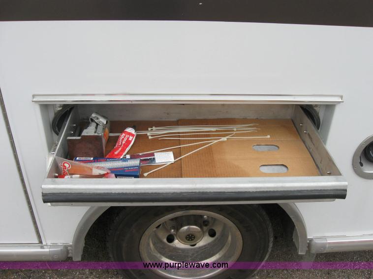 image for item 2017 1996 Ford E350 ambulance