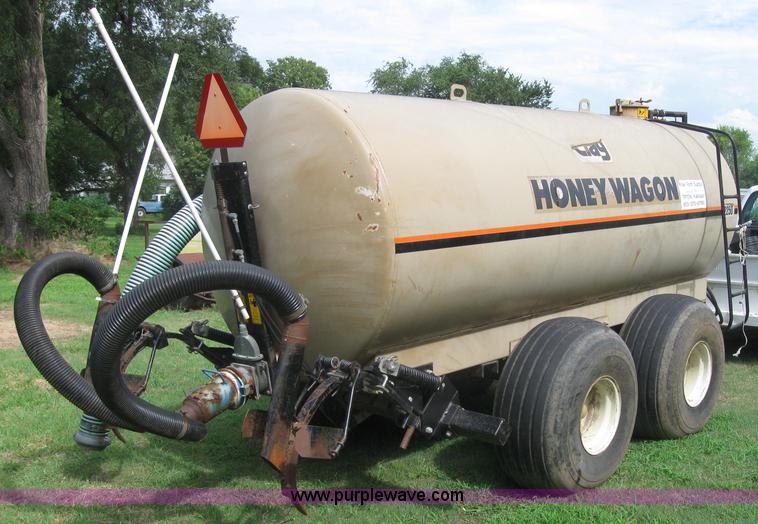 image for item 2039 Clay 2250 honey wagon