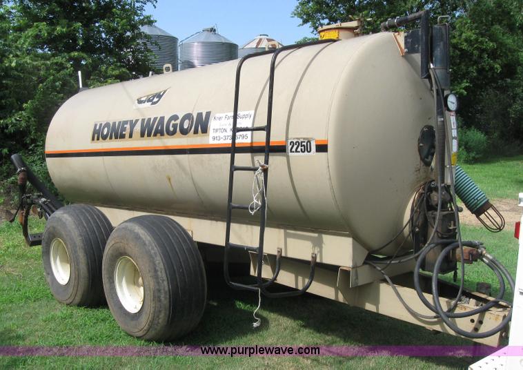 image for item 2039 Clay 2250 honey wagon