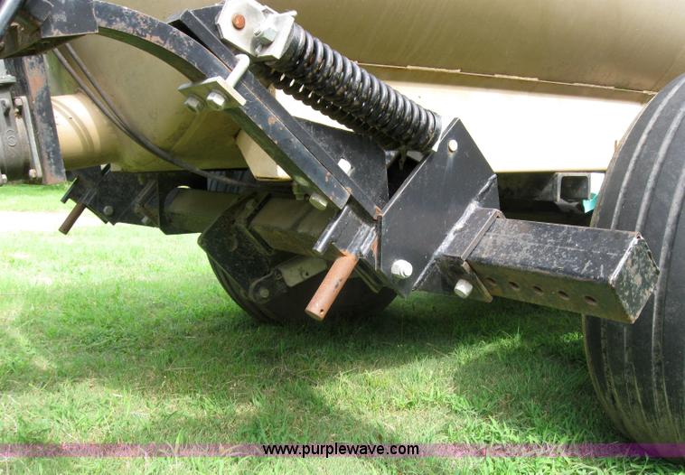 image for item 2039 Clay 2250 honey wagon