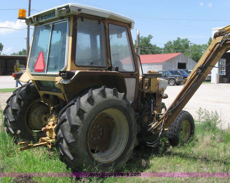 image for item 2049 Tiger Special 6620 with 52" side mower