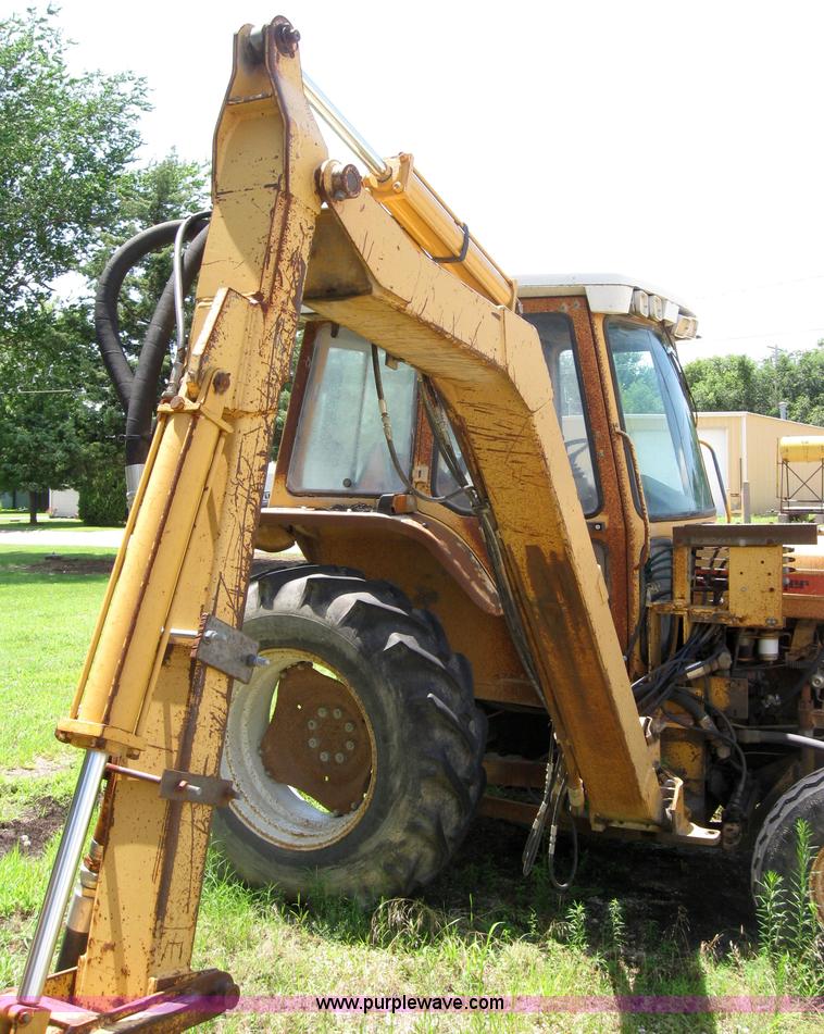 image for item 2049 Tiger Special 6620 with 52" side mower