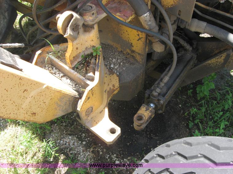 image for item 2049 Tiger Special 6620 with 52" side mower