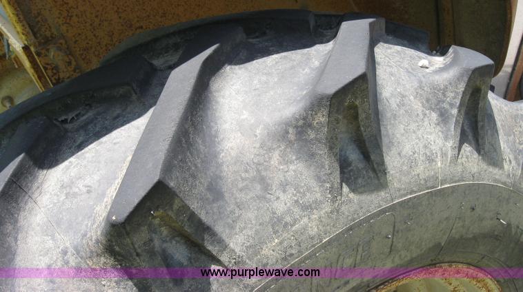 image for item 2049 Tiger Special 6620 with 52" side mower