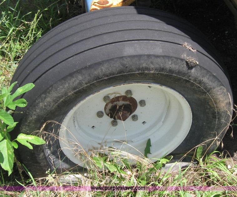 image for item 2049 Tiger Special 6620 with 52" side mower