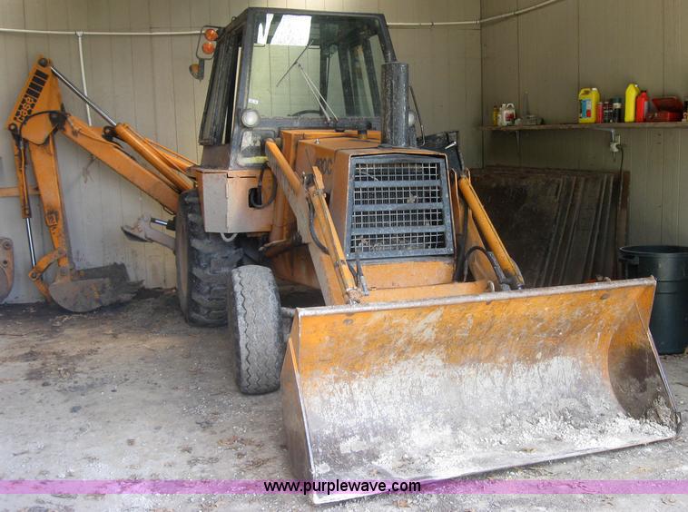image for item 2195 1977 Case 480C backhoe