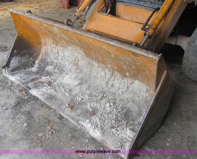 image for item 2195 1977 Case 480C backhoe