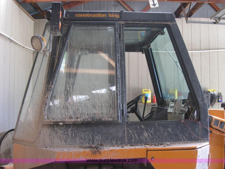 image for item 2195 1977 Case 480C backhoe