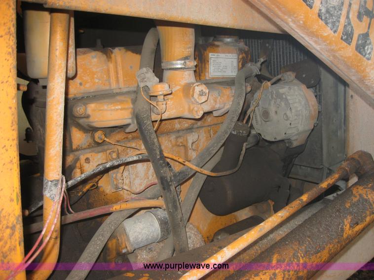 image for item 2195 1977 Case 480C backhoe