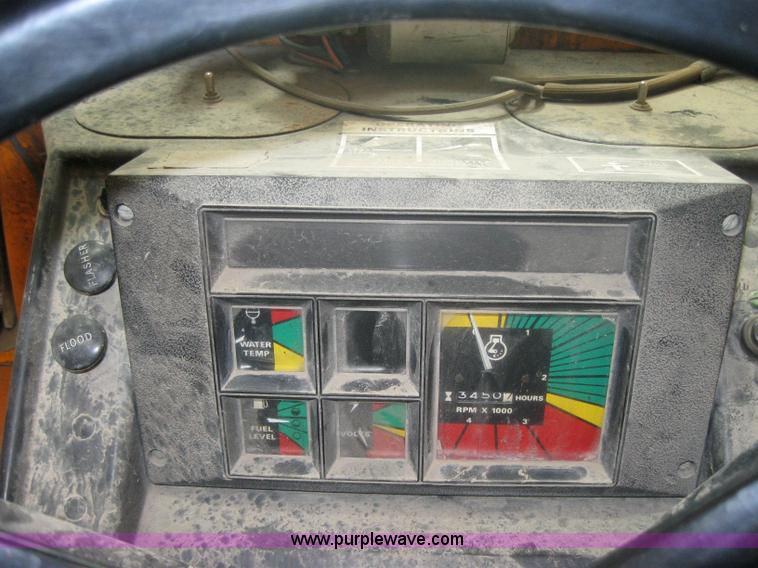 image for item 2195 1977 Case 480C backhoe