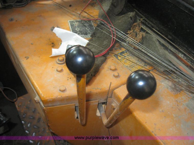 image for item 2195 1977 Case 480C backhoe