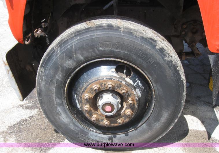 image for item 2196 1989 Ford Conventional LNT800F dump truck