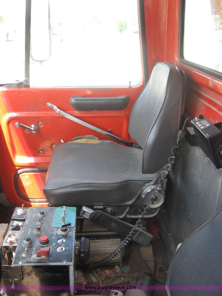 image for item 2196 1989 Ford Conventional LNT800F dump truck